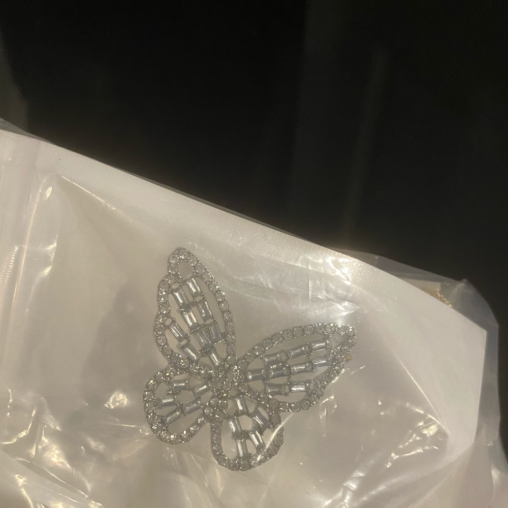 NWOT butterfly ring